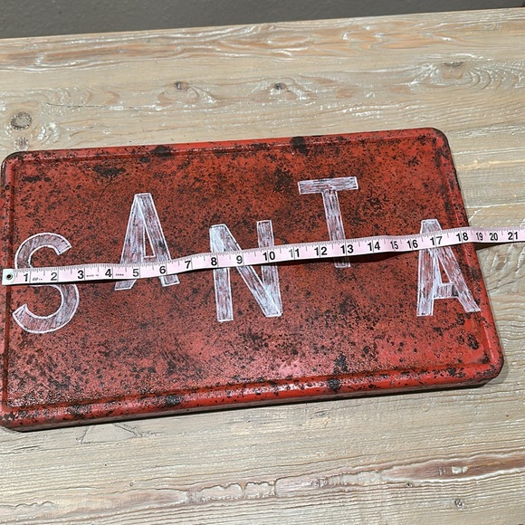 Vintage Cooler Lid w/“Santa” Stencil - Picture 4 of 5